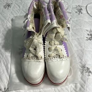 2-Pre teen girl platform boots size 4. white brand new & purl & wh. barely used.
